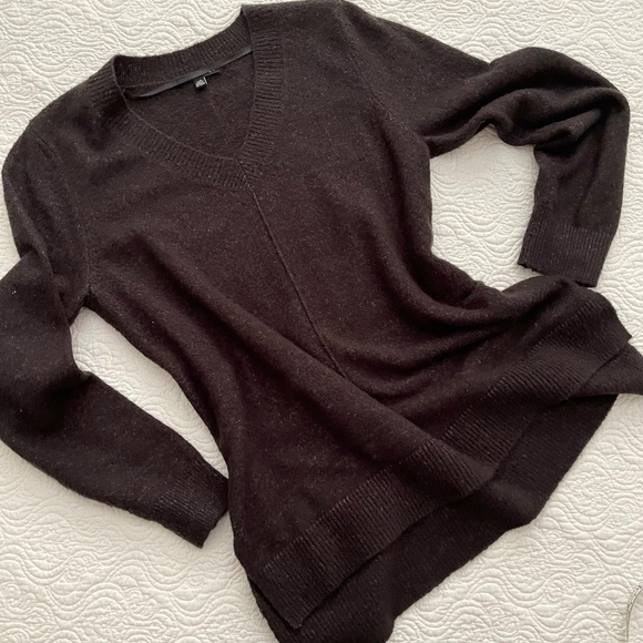 Cable and Gauge Long Length Long Sleeve Charcoal Gray V-Neck Sweater Size Large - Picture 4 of 15